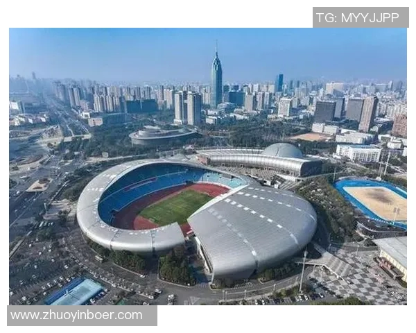 4万人挤爆昆山体育场：中国足球绕了20年，终于回到本源起跑线？