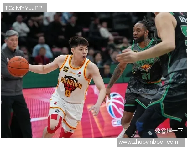 CBA赛场激战广东队对决深圳队决胜时刻谁能笑到最后